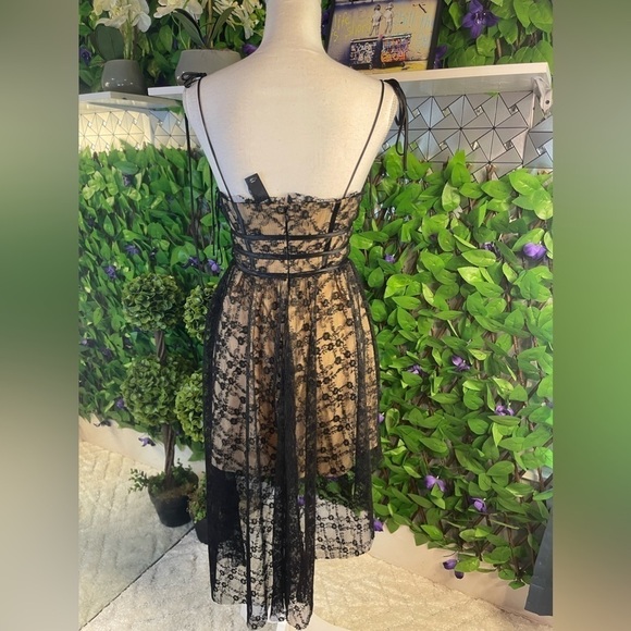 Steve Madden Black Lace Hi-Low Midi Dress with Nude Lining XS NWT Retail $129 - Picture 6 of 16